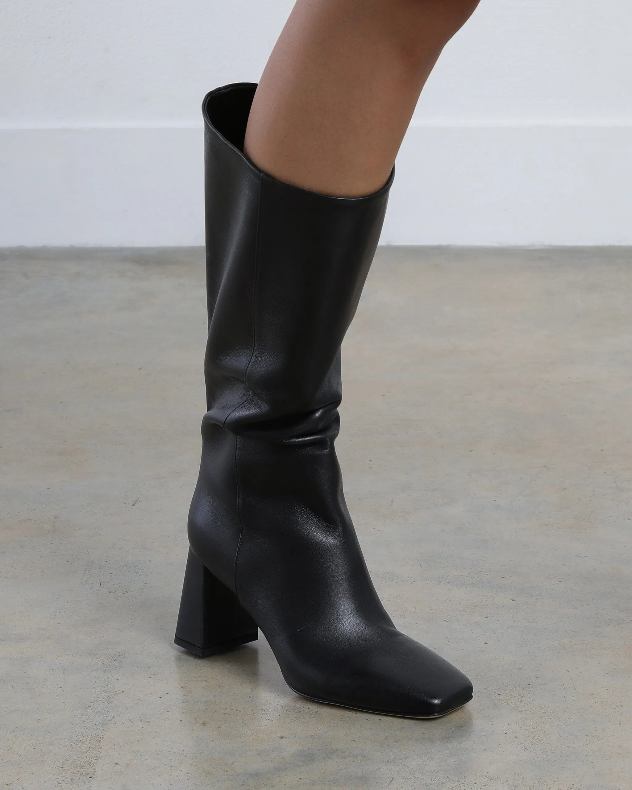 Bucket Boot, Black