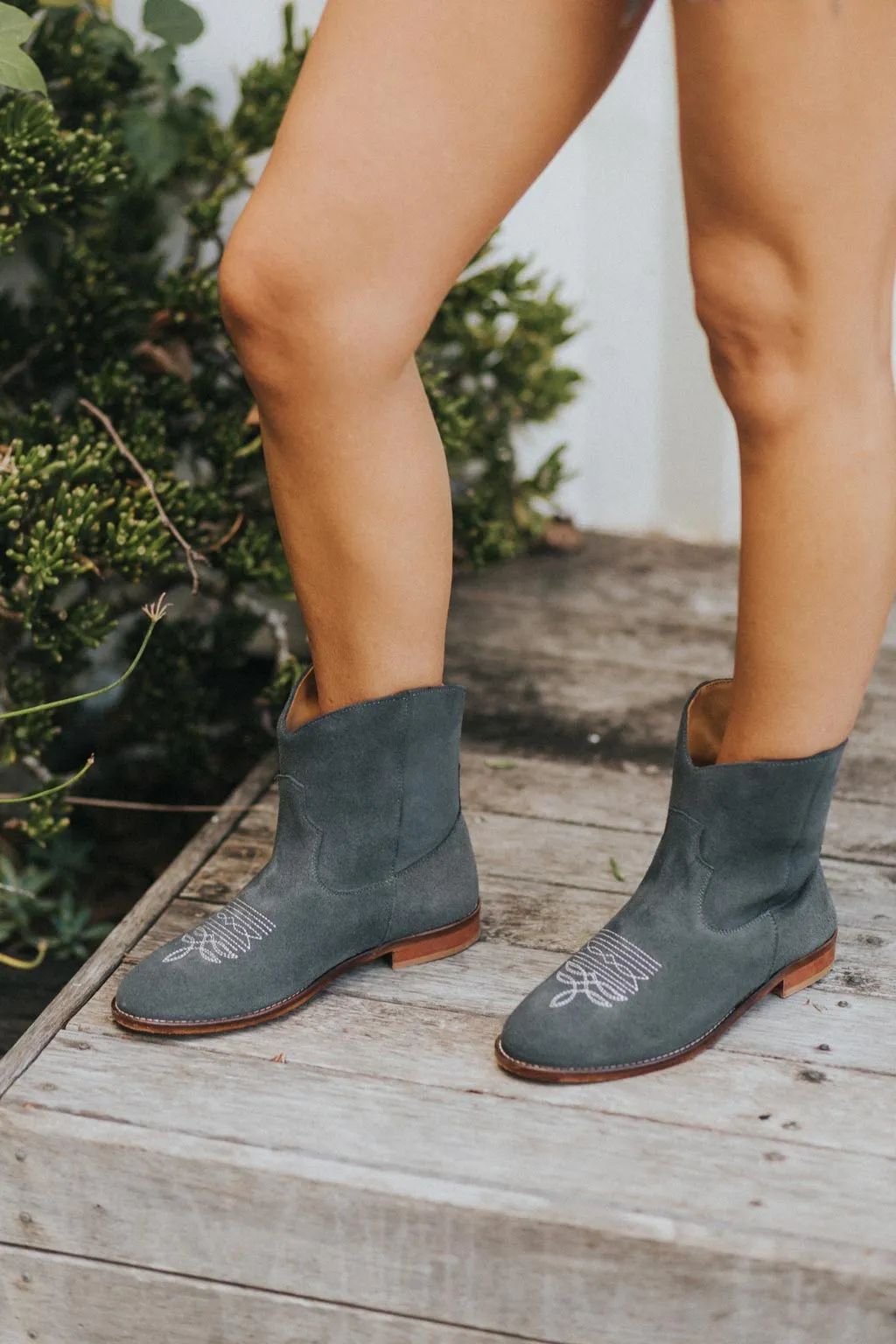 SECONDS - Daisy Round Toe Western Ankle Boots - Grey Suede